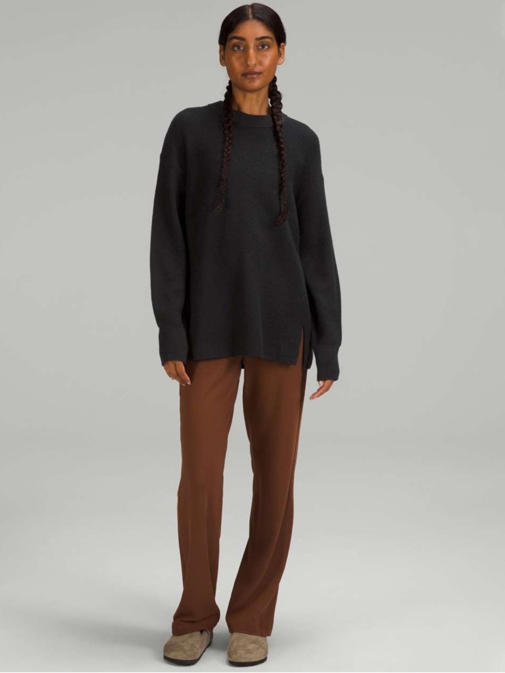 GUC Lululemon Merino Wool-Blend
Ribbed Crewneck Sweater. Color Black. Size 4